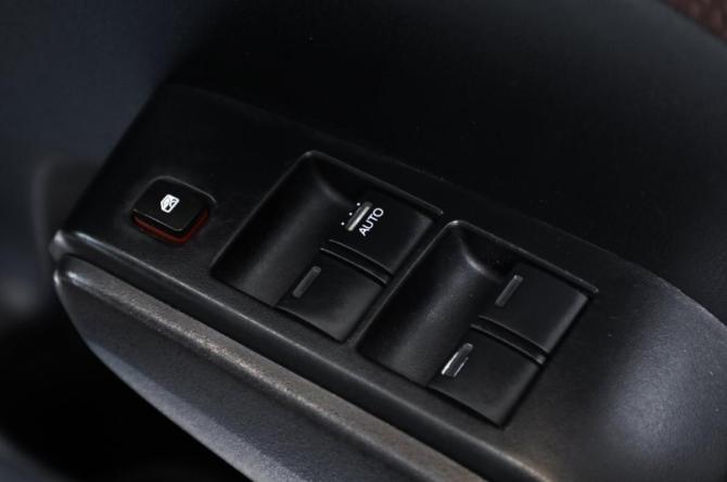 Honda Fit Shuttle I с пробегом 2011 года, цена 1 099 000 рублей, 193000 км, универсал, Автокод Объявления
