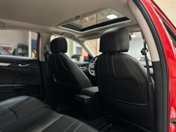 Honda Civic X Рестайлинг с пробегом 2021 года, цена 1 900 000 рублей, 91300 км, седан, Автокод Объявления