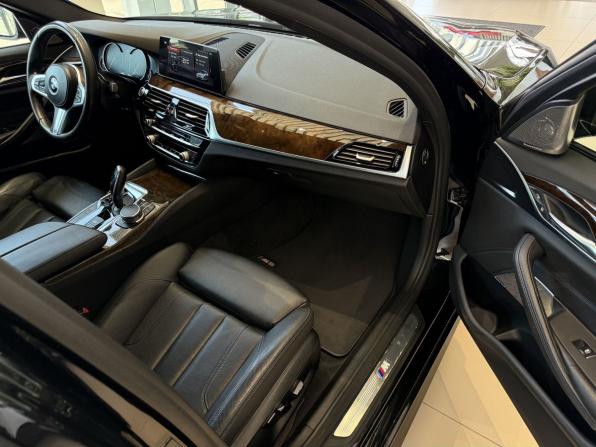 BMW 5 серии VII (G30/G31/G38) с пробегом 2018 года, цена 3 350 000 рублей, 143508 км, седан, Автокод Объявления