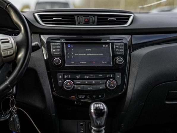 Nissan Qashqai II с пробегом 2017 года, цена 1 290 000 рублей, 202669 км, внедорожник, Автокод Объявления