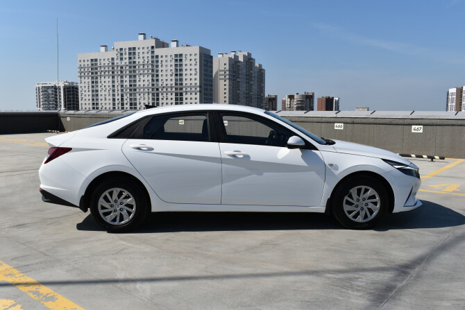 Hyundai Elantra VII (CN7) с пробегом 2021 года, цена 2 080 000 рублей, 48000 км, седан, Автокод Объявления