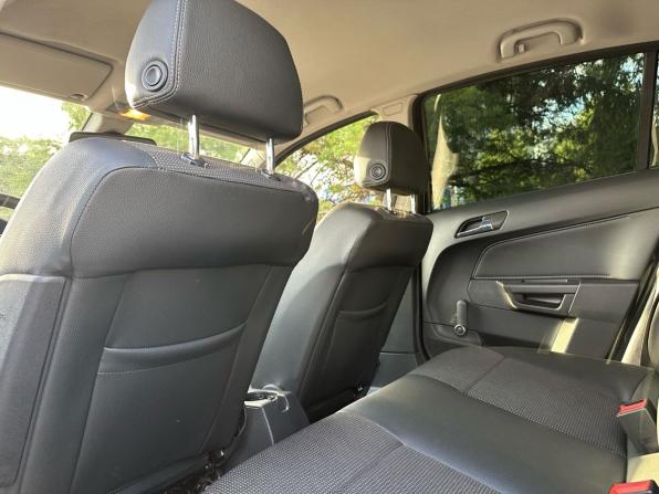 Opel Astra H Рестайлинг с пробегом 2008 года, цена 320 000 рублей, 246093 км, хэтчбек, Автокод Объявления
