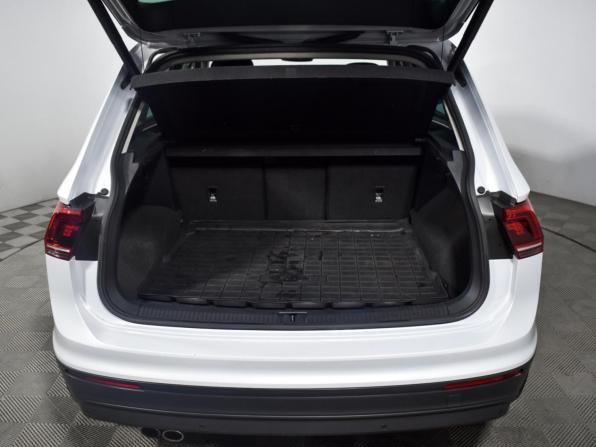 Volkswagen Tiguan II с пробегом 2018 года, цена 2 249 900 рублей, 156417 км, внедорожник, Автокод Объявления