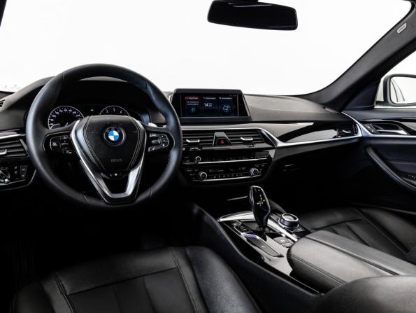 BMW 5 серии VII (G30/G31/G38) с пробегом 2018 года, цена 2 099 000 рублей, 257200 км, седан, Автокод Объявления