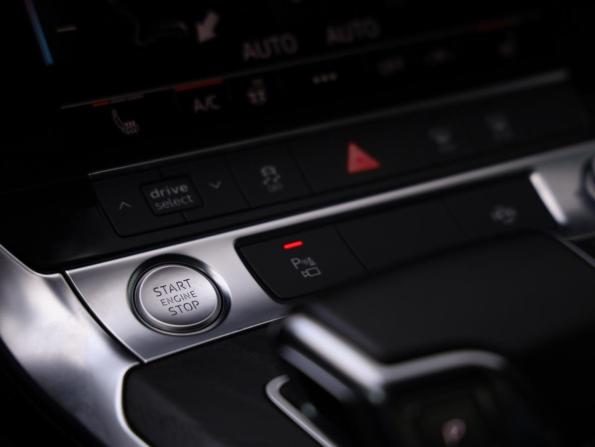 Audi A6 V (C8) с пробегом 2020 года, цена 3 199 000 рублей, 99366 км, седан, Автокод Объявления