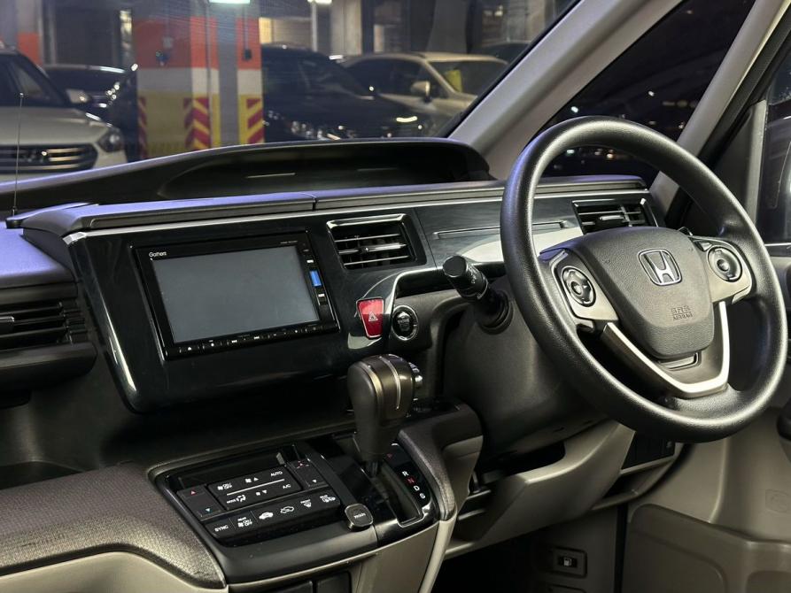 Honda Stepwgn V Уфа  - изображение 10