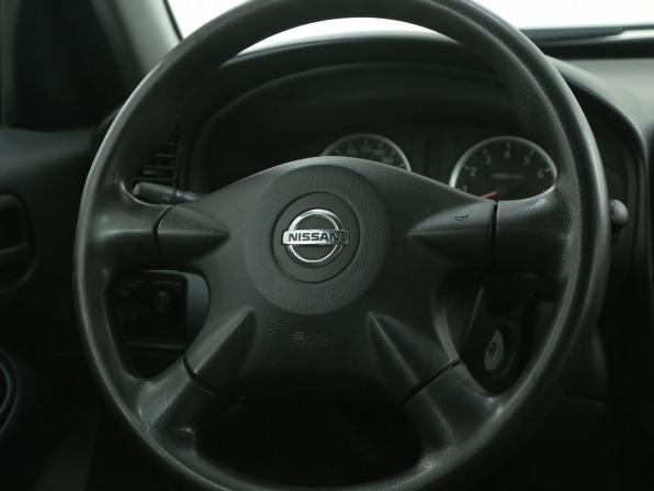Nissan Almera II (N16) Рестайлинг с пробегом 2005 года, цена 290 000 рублей, 173600 км, хэтчбек, Автокод Объявления