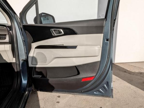 Kia Carnival IV с пробегом 2021 года, цена 3 700 000 рублей, 57084 км, минивэн, Автокод Объявления