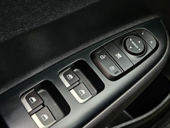 Kia Rio IV Рестайлинг с пробегом 2020 года, цена 1 790 000 рублей, 71000 км, седан, Автокод Объявления