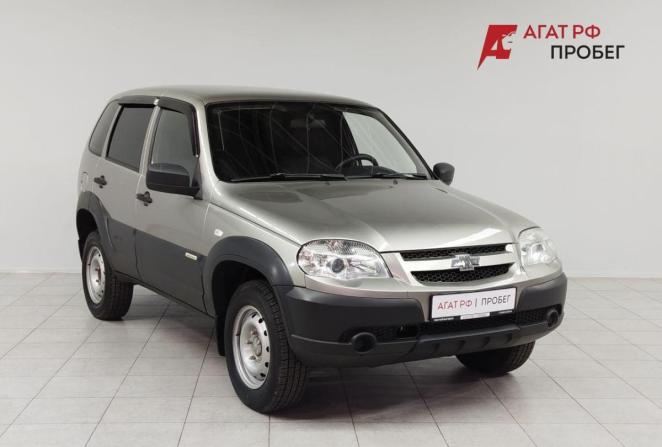 Chevrolet Niva I Рестайлинг с пробегом 2015 года, цена 628 000 рублей, 166596 км, внедорожник, Автокод Объявления