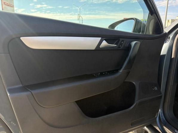 Volkswagen Passat B7 с пробегом 2011 года, цена 800 000 рублей, 280785 км, седан, Автокод Объявления