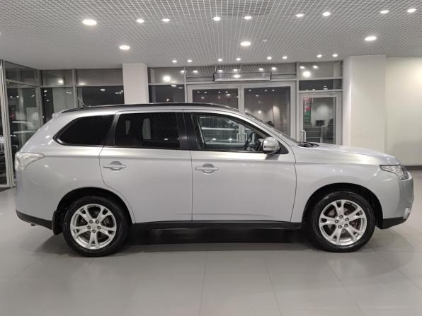 Mitsubishi Outlander III с пробегом 2012 года, цена 947 000 рублей, 320915 км, внедорожник, Автокод Объявления
