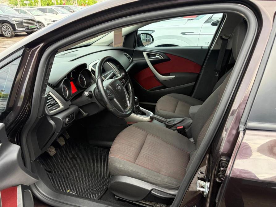 Opel Astra J Череповец  - изображение 9