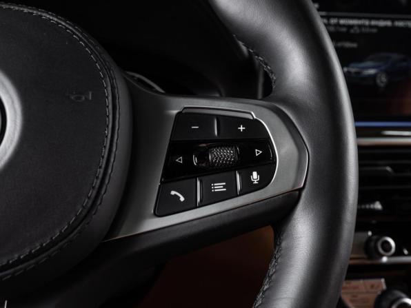BMW 5 серии VII (G30/G31/G38) Рестайлинг с пробегом 2020 года, цена 5 082 500 рублей, 58268 км, седан, Автокод Объявления