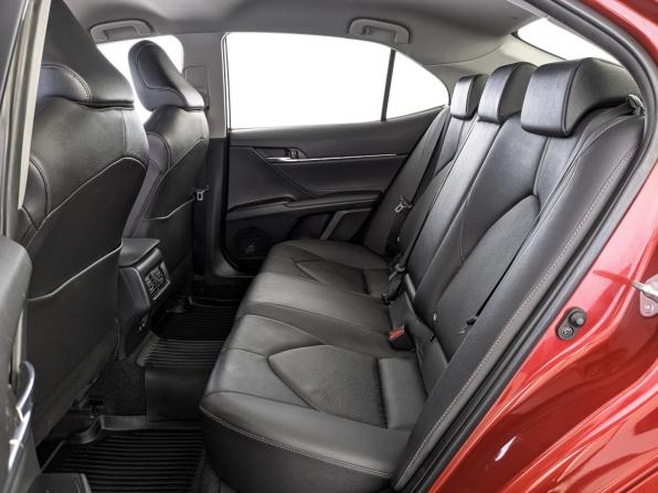 Toyota Camry VIII (XV70) Рестайлинг с пробегом 2021 года, цена 2 645 000 рублей, 85416 км, седан, Автокод Объявления