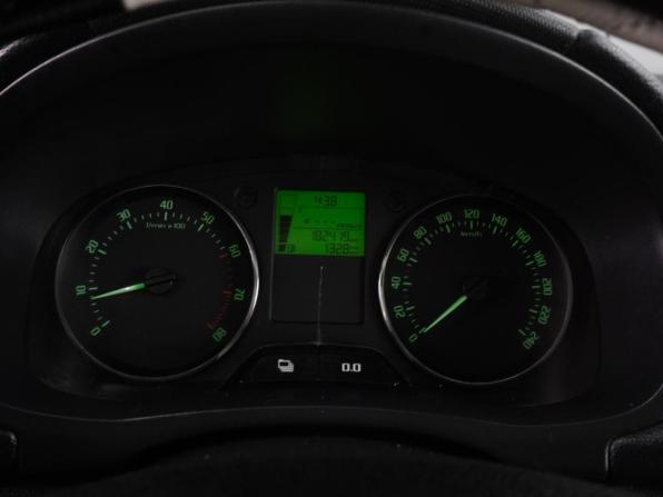 Skoda Fabia II Рестайлинг с пробегом 2011 года, цена 649 000 рублей, 182419 км, хэтчбек, Автокод Объявления