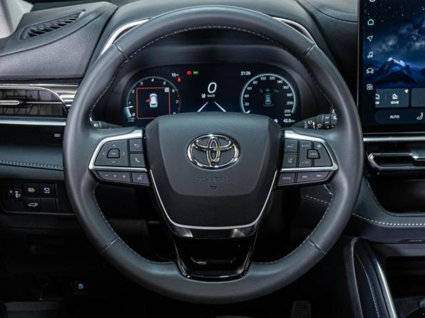 Toyota Highlander IV (XU70) с пробегом 2025 года, цена 5 719 000 рублей, 42 км, внедорожник, Автокод Объявления
