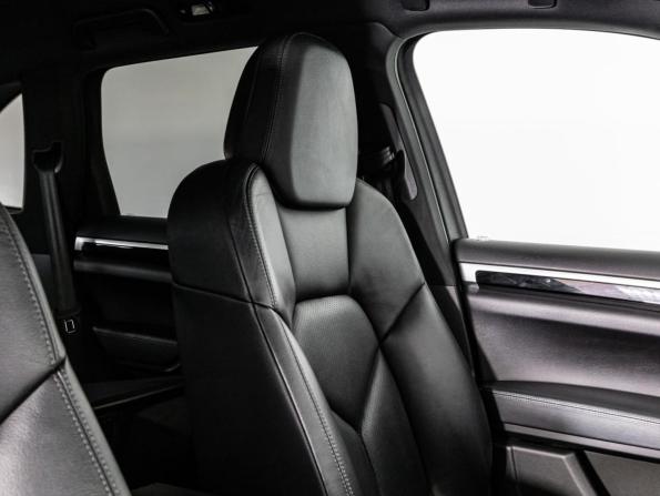 Porsche Cayenne II Рестайлинг (958) с пробегом 2015 года, цена 3 199 000 рублей, 230652 км, внедорожник, Автокод Объявления