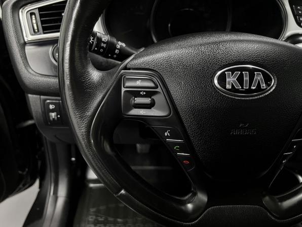 Kia Ceed II Рестайлинг с пробегом 2017 года, цена 1 195 000 рублей, 130849 км, хэтчбек, Автокод Объявления