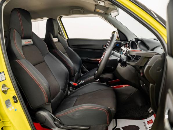 Suzuki Swift V с пробегом 2019 года, цена 1 330 000 рублей, 133500 км, хэтчбек, Автокод Объявления