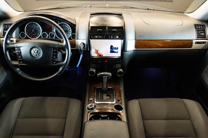 Volkswagen Touareg I Рестайлинг с пробегом 2008 года, цена 1 208 000 рублей, 280341 км, внедорожник, Автокод Объявления