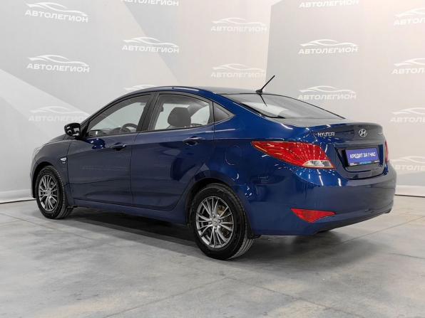 Hyundai Solaris I Рестайлинг с пробегом 2015 года, цена 650 000 рублей, 299950 км, седан, Автокод Объявления