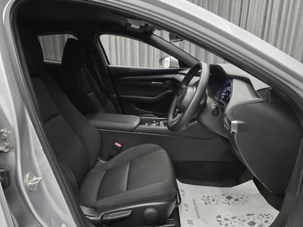 Mazda 3 IV (BP) с пробегом 2021 года, цена 1 670 000 рублей, 56000 км, хэтчбек, Автокод Объявления