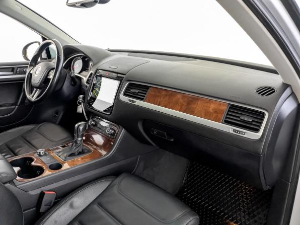Volkswagen Touareg II с пробегом 2013 года, цена 1 952 500 рублей, 177393 км, внедорожник, Автокод Объявления