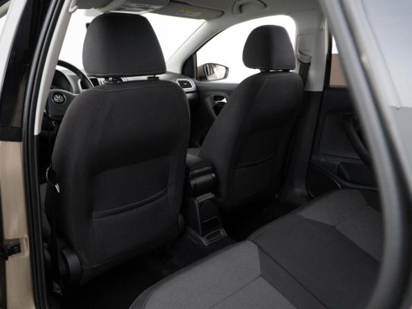 Volkswagen Polo V Рестайлинг с пробегом 2017 года, цена 1 287 444 рубля, 94133 км, седан, Автокод Объявления