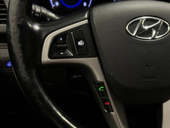Hyundai Solaris I Рестайлинг с пробегом 2014 года, цена 1 200 000 рублей, 123868 км, хэтчбек, Автокод Объявления