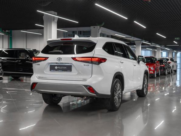 Toyota Highlander IV (XU70) с пробегом 2026 года, цена 5 700 000 рублей, 50 км, внедорожник, Автокод Объявления
