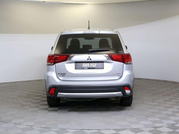 Mitsubishi Outlander III Рестайлинг 2 с пробегом 2016 года, цена 2 145 000 рублей, 86098 км, внедорожник, Автокод Объявления