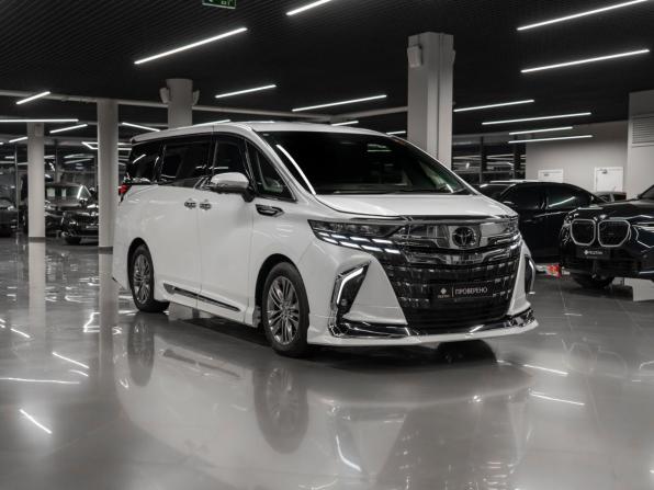 Toyota Alphard IV с пробегом 2024 года, цена 8 850 000 рублей, 25335 км, минивэн, Автокод Объявления