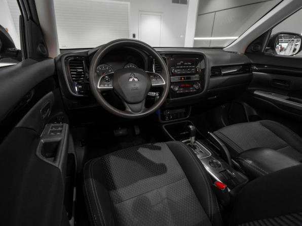 Mitsubishi Outlander III Рестайлинг 3 с пробегом 2018 года, цена 2 000 000 рублей, 95010 км, внедорожник, Автокод Объявления