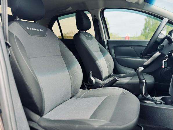Renault Logan II Рестайлинг с пробегом 2019 года, цена 1 169 000 рублей, 118979 км, седан, Автокод Объявления