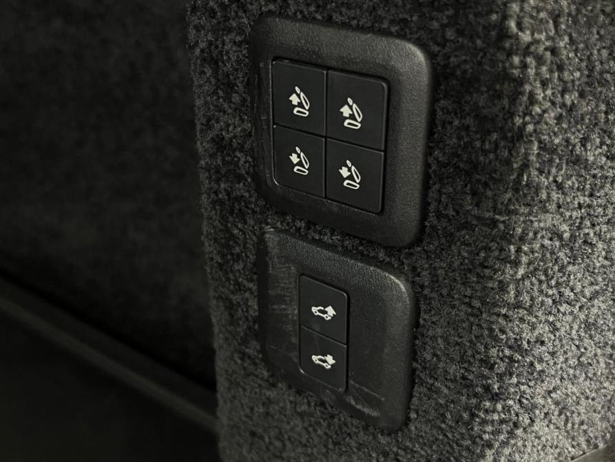 Land Rover Range Rover IV Рестайлинг Санкт-Петербург  - изображение 15