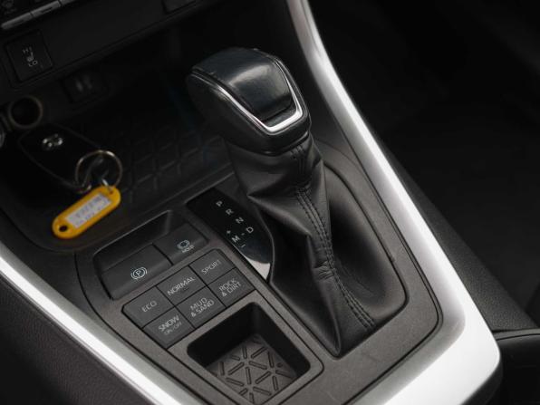 Toyota RAV4 V (XA50) с пробегом 2020 года, цена 3 195 000 рублей, 51083 км, внедорожник, Автокод Объявления