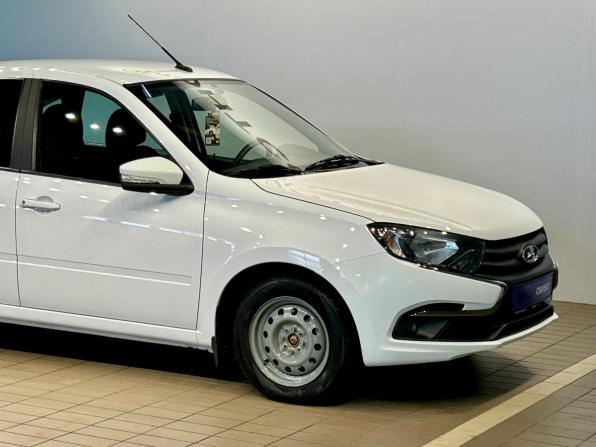 Lada (ВАЗ) Granta I Рестайлинг с пробегом 2023 года, цена 815 000 рублей, 33103 км, лифтбек, Автокод Объявления