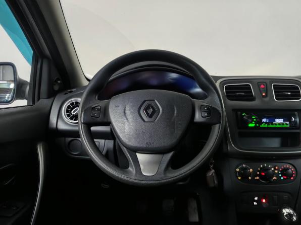 Renault Sandero II с пробегом 2017 года, цена 747 000 рублей, 84000 км, хэтчбек, Автокод Объявления