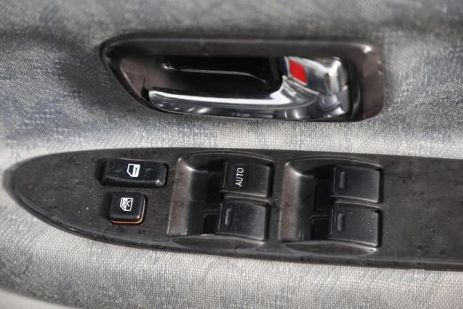 Toyota Nadia с пробегом 2000 года, цена 629 000 рублей, 320000 км, компактвэн, Автокод Объявления