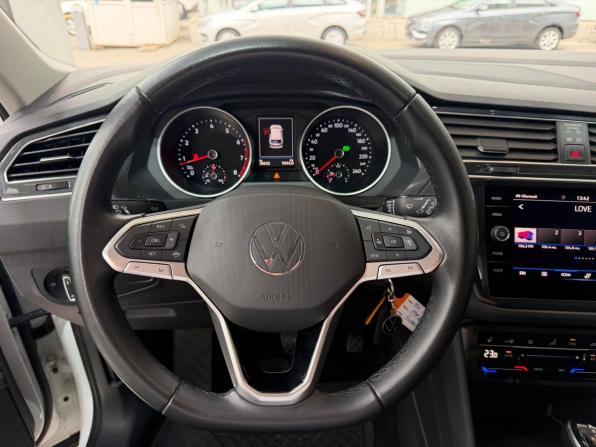 Volkswagen Tiguan II Рестайлинг с пробегом 2020 года, цена 2 950 000 рублей, 36642 км, внедорожник, Автокод Объявления