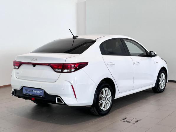 Kia Rio IV Рестайлинг с пробегом 2022 года, цена 1 799 000 рублей, 108175 км, седан, Автокод Объявления