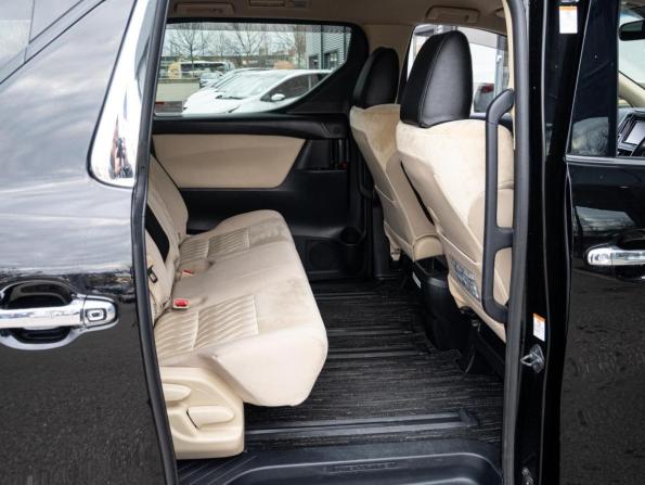Toyota Vellfire II Рестайлинг с пробегом 2018 года, цена 4 320 000 рублей, 128176 км, минивэн, Автокод Объявления