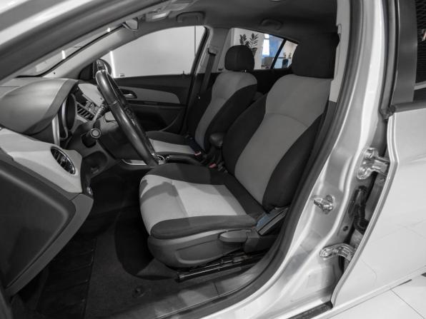 Chevrolet Cruze I Рестайлинг с пробегом 2012 года, цена 645 000 рублей, 172023 км, хэтчбек, Автокод Объявления