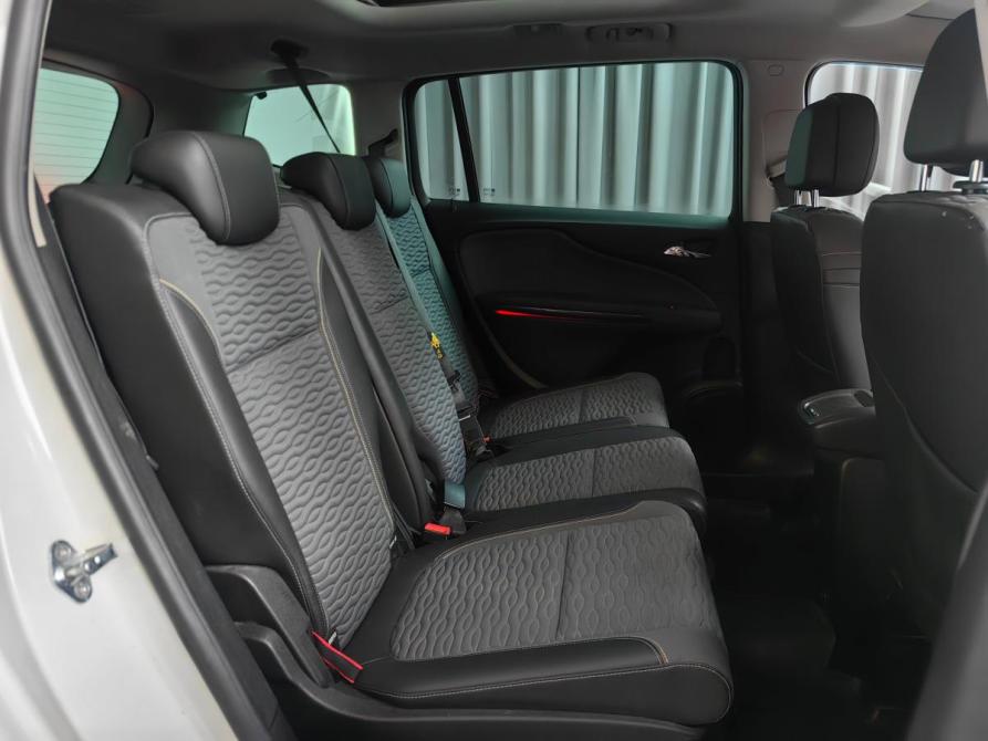 Opel Zafira C Москва  - изображение 10