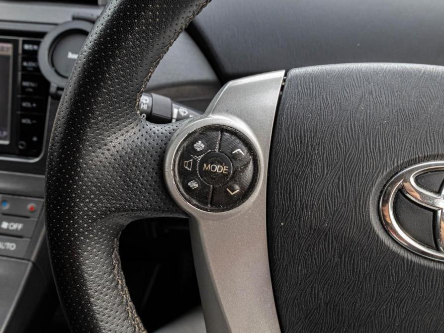 Toyota Prius III Рестайлинг (XW30) Краснодар  - изображение 15