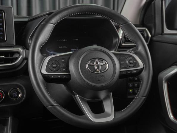 Toyota Raize I с пробегом 2020 года, цена 1 699 000 рублей, 71566 км, внедорожник, Автокод Объявления