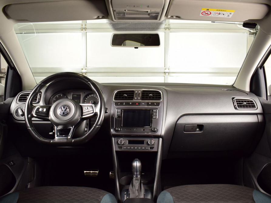 Volkswagen Polo V Рестайлинг Кемерово  - изображение 12