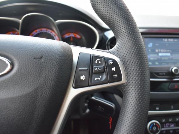 Lada (ВАЗ) Vesta I с пробегом 2019 года, цена 949 000 рублей, 143041 км, универсал, Автокод Объявления