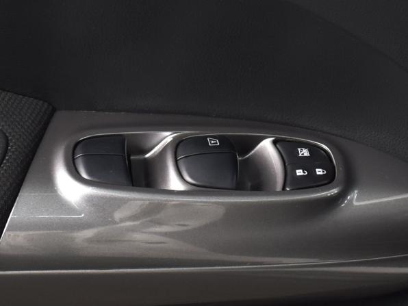 Nissan Juke I с пробегом 2013 года, цена 1 099 995 рублей, 109583 км, внедорожник, Автокод Объявления